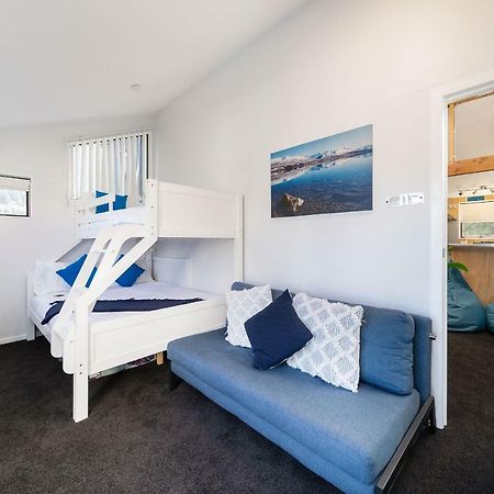 Central, Modern Loft Style Home - 2 Min Walk From Town كوينستاون المظهر الخارجي الصورة